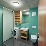 Boutique Nachhaltige Kuehlung Ueber Erdsonde Und Fussbodenkuehlung 아파트 *