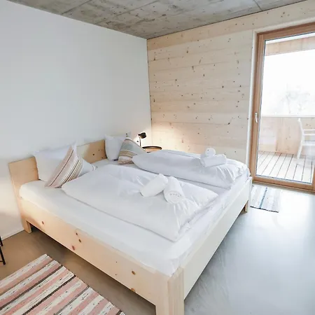 Boutique Nachhaltige Kuehlung Ueber Erdsonde Und Fussbodenkuehlung Apartment
